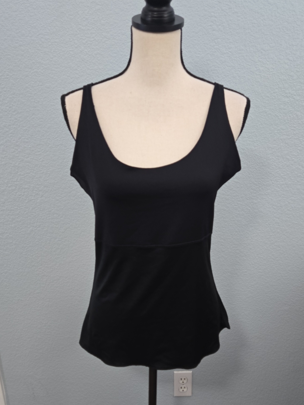 SPANX Black Scoop-Neck Shapewear Tank Top Sz XL